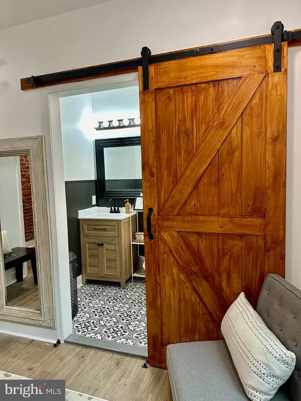 Philadelphia, PA 19139,6248 SANSOM ST #1ST FL