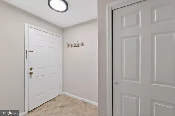 Chesterbrook, PA 19087,933 WASHINGTON PL #33