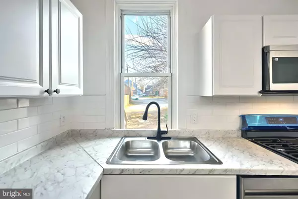 York, PA 17403,766 W PHILADELPHIA ST