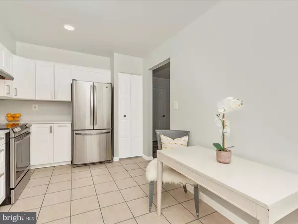 Germantown, MD 20876,11349 APPLEDOWRE WAY #313