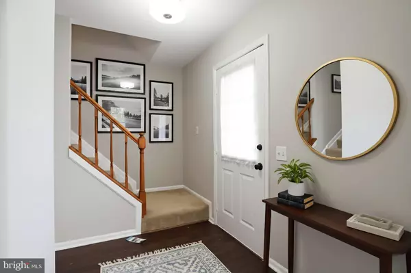 Herndon, VA 20171,3256 TAYLOE CT