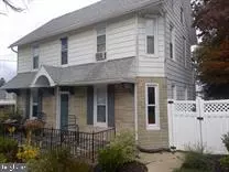 9 W PENNSYLVANIA AVE, Stewartstown, PA 17363