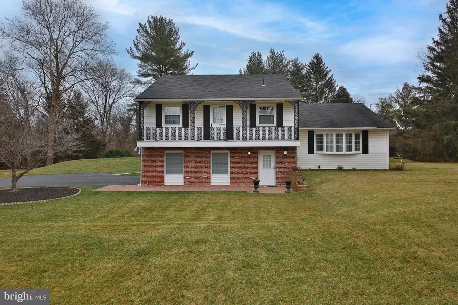 5 DETWEILER LN, Ambler, PA 19002