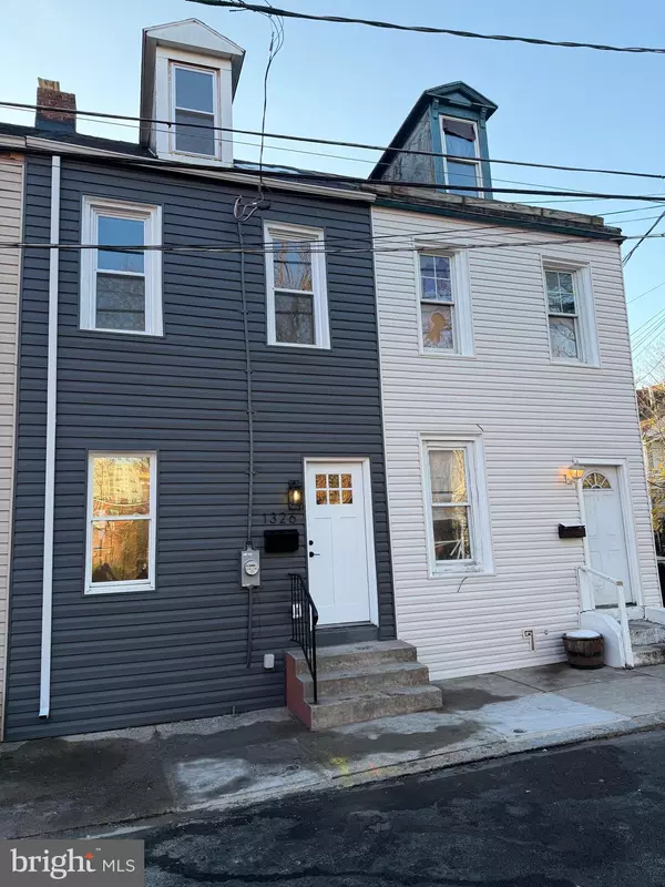 Harrisburg, PA 17102,1326 N 4TH ST