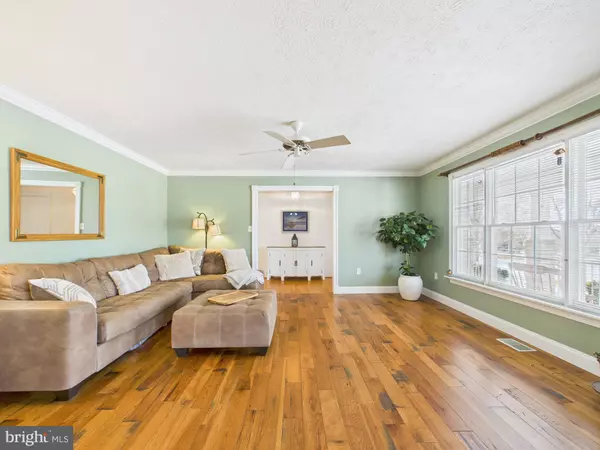 Woodstock, VA 22664,56 SMOOT RD