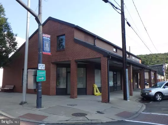 1-7 S MAIN ST, Mahanoy City, PA 17948