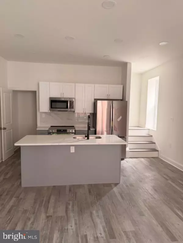 Philadelphia, PA 19145,1713 18TH ST #B