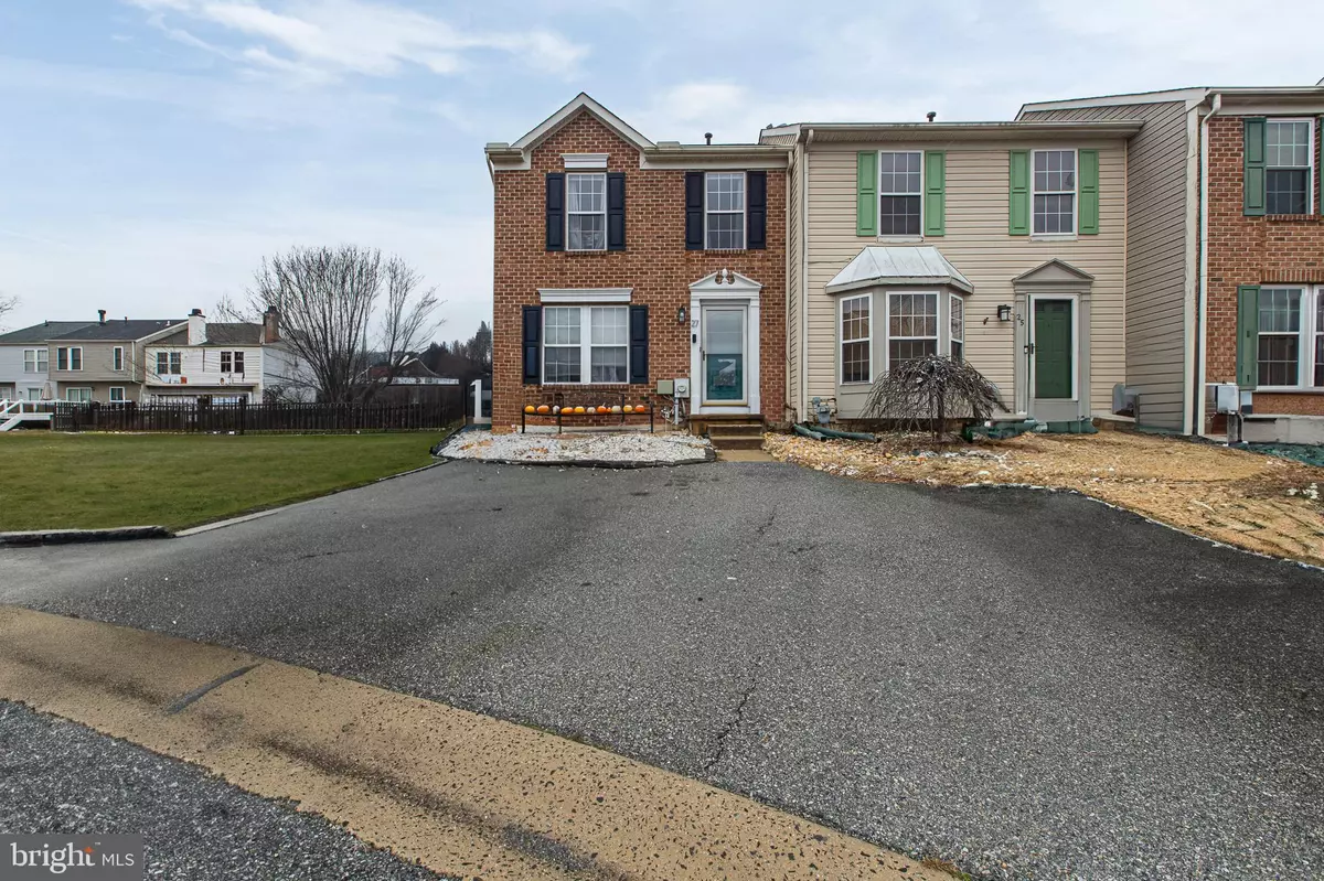 Newark, DE 19702,27 E NEWTOWN PL