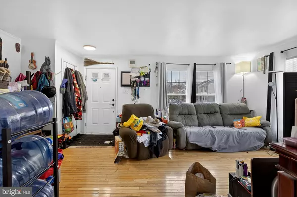 Newark, DE 19702,27 E NEWTOWN PL