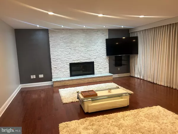 Bordentown, NJ 08505,8 DELAWARE DR