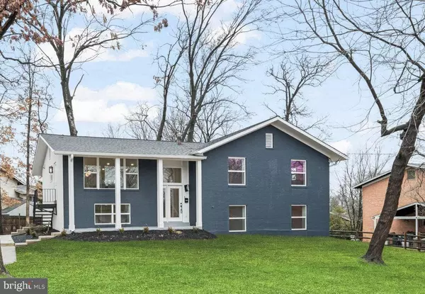 8321 RAYMOND LN, Potomac, MD 20854