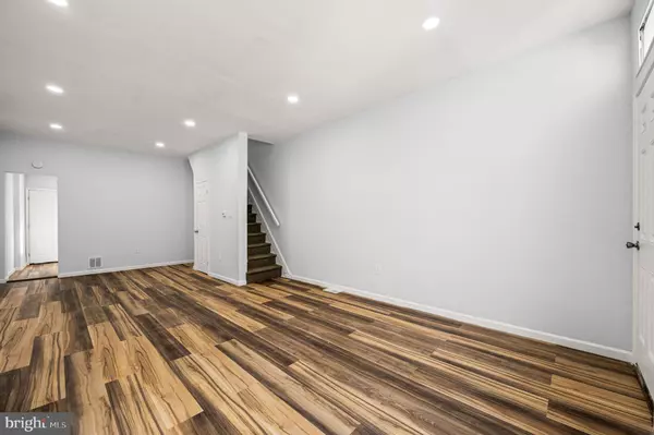 Philadelphia, PA 19122,2139 N 10TH ST