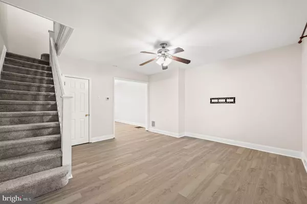 7113 THEODORE ST, Philadelphia, PA 19142