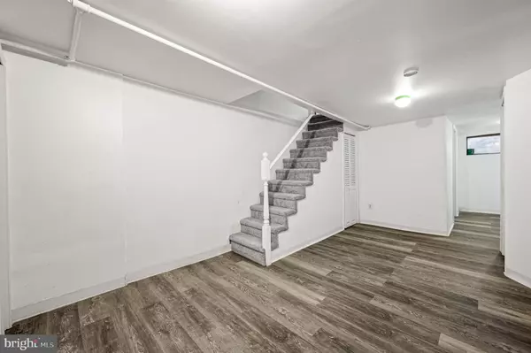 Philadelphia, PA 19142,7113 THEODORE ST