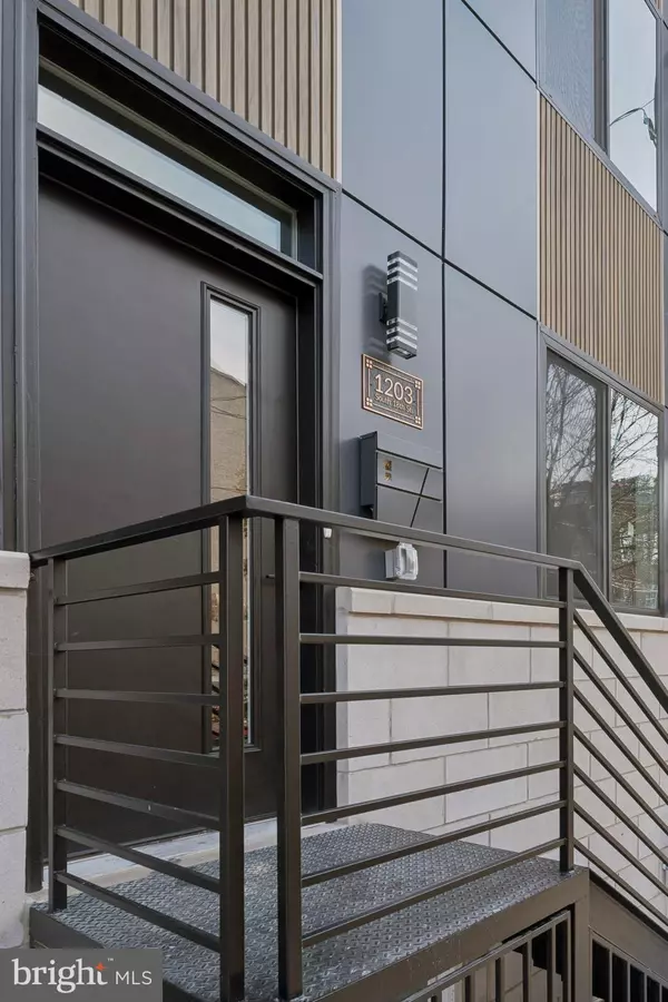 Philadelphia, PA 19146,1203 S 18TH ST