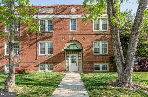 Alexandria, VA 22301,402 E GLENDALE AVE #10