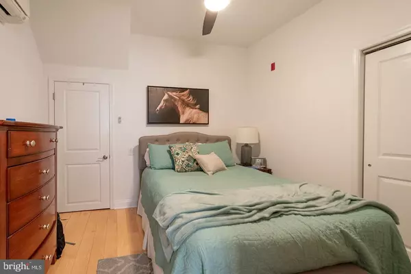 Philadelphia, PA 19107,1311 SPRUCE ST #UNIT 301