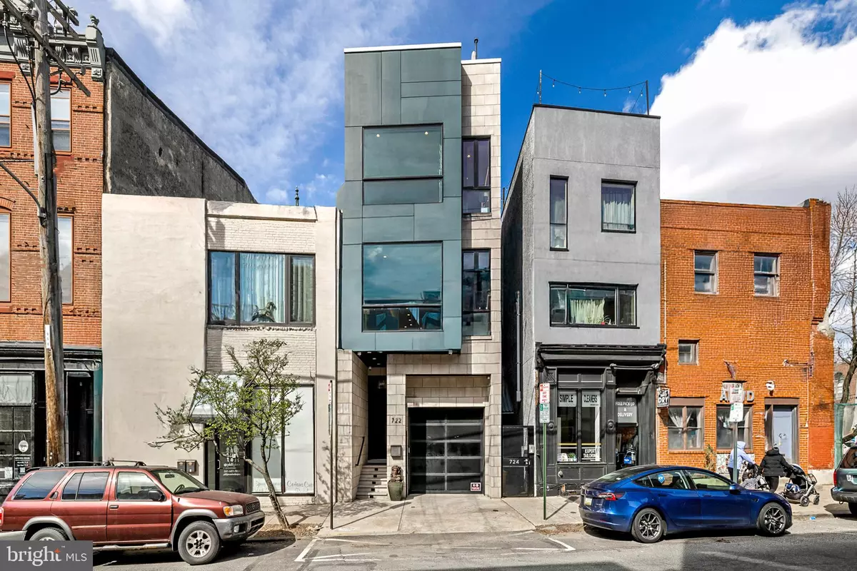 Philadelphia, PA 19123,722 N 3RD ST