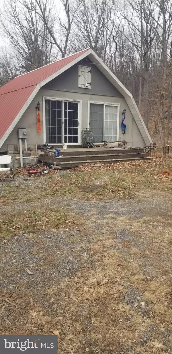 529 HILLSIDE DR, Augusta, WV 26704