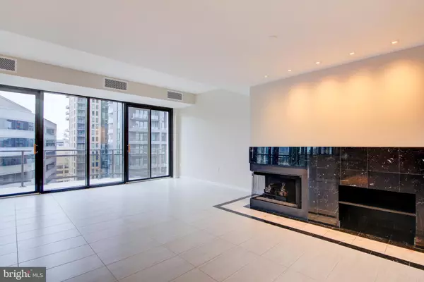 Arlington, VA 22209,1530 KEY BLVD #1321