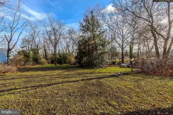 Lindenwold, NJ 08021,413 MYRTLE AVE