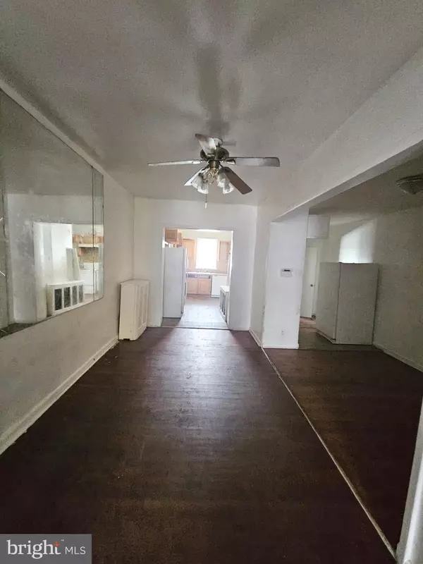 Philadelphia, PA 19151,931 KENMORE RD