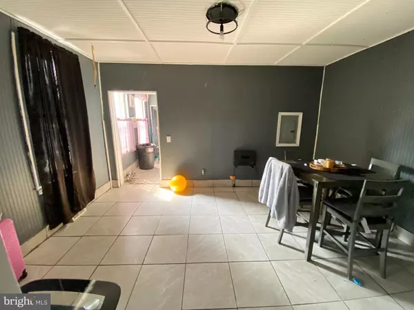 Philadelphia, PA 19140,718 W BUTLER ST