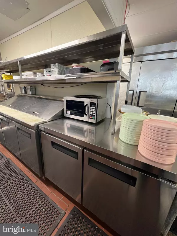 Philadelphia, PA 19102,1439 VINE ST