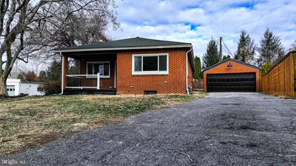 Harrisburg, PA 17110,4118 GREEN CT