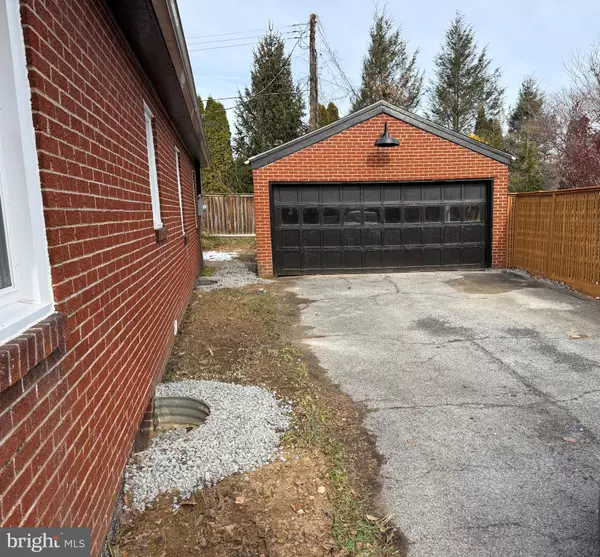 Harrisburg, PA 17110,4118 GREEN CT