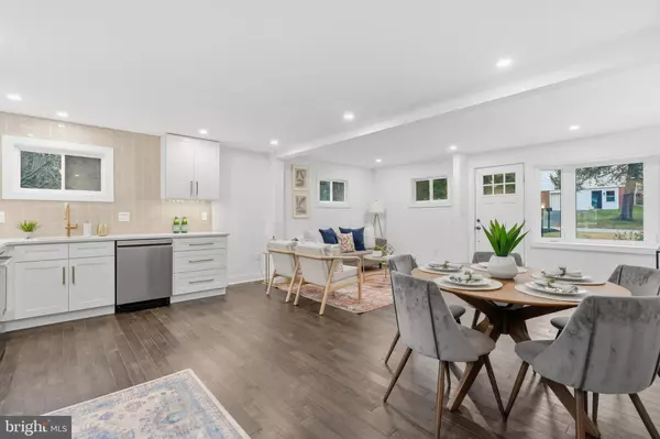 Media, PA 19063,2 SOLDIER SONG LN