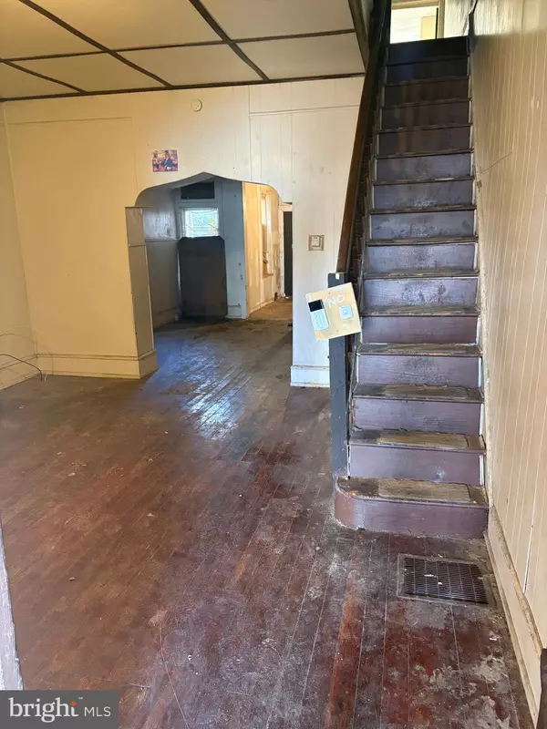 Philadelphia, PA 19144,66 W MANHEIM ST