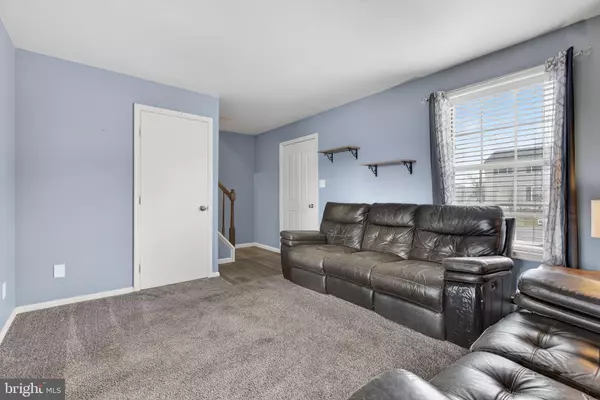 Columbia, PA 17512,2015 ASPEN LN