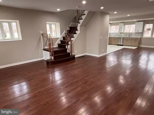 Philadelphia, PA 19141,5355 N 16TH ST