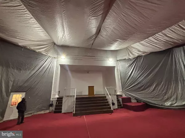 Philadelphia, PA 19151,5926-32 LANSDOWNE AVE