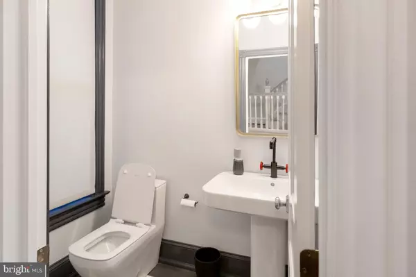 Washington, DC 20001,216 N ST NW