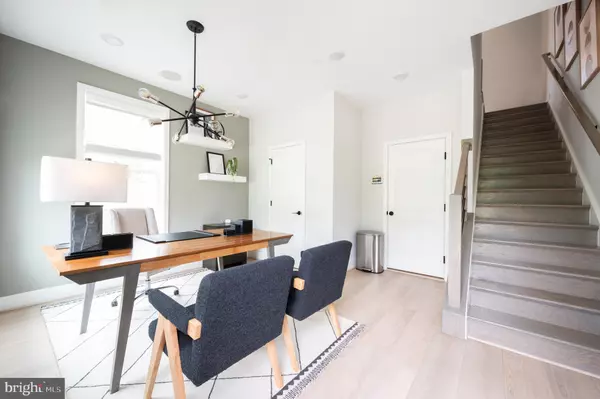 North Bethesda, MD 20852,5947 JOSIAH HENSON PKWY