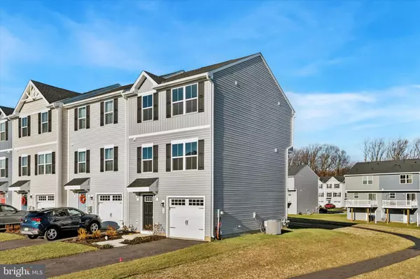 15 ROSE GLEN CT, Coatesville, PA 19320