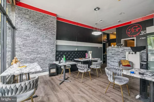 Philadelphia, PA 19104,4323 LANCASTER AVE.