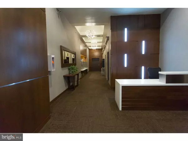 Philadelphia, PA 19102,1411-1 WALNUT ST #1005