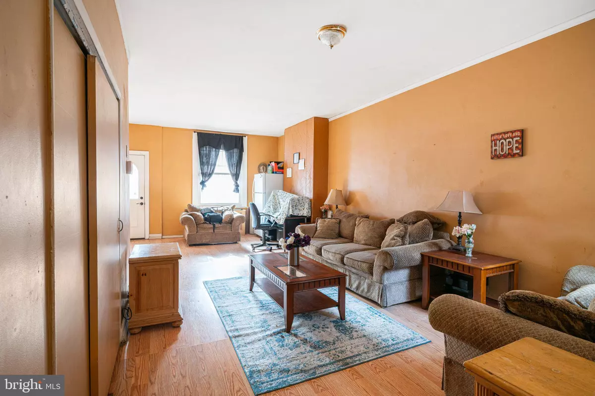 Philadelphia, PA 19134,749 E ONTARIO ST