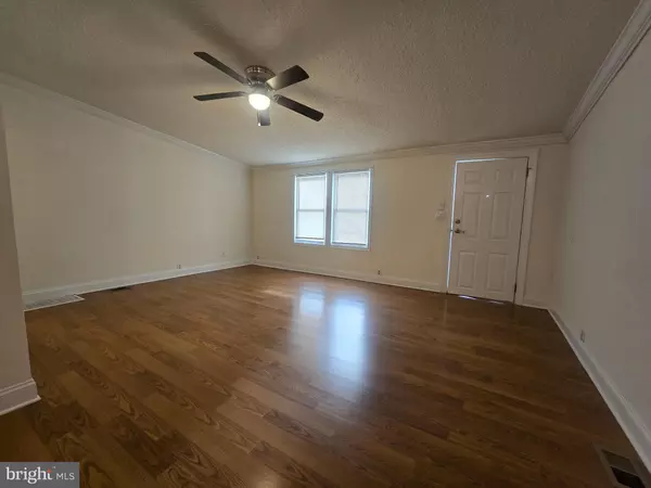 Dover, DE 19901,103 BETH PL