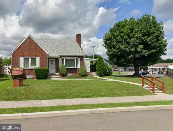 6 MEADOW AVE, Tamaqua, PA 18252