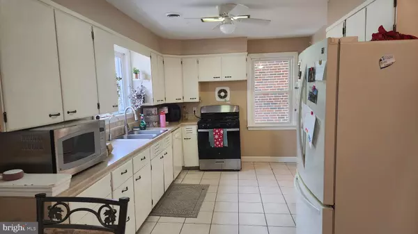 Glassboro, NJ 08028,211 UNIVERSITY BLVD