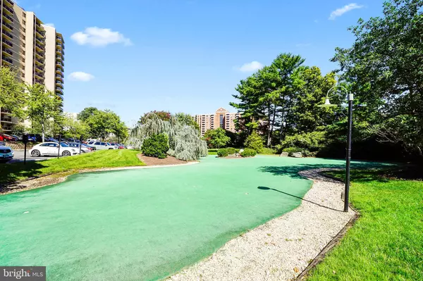 Alexandria, VA 22304,307 YOAKUM PKWY #609