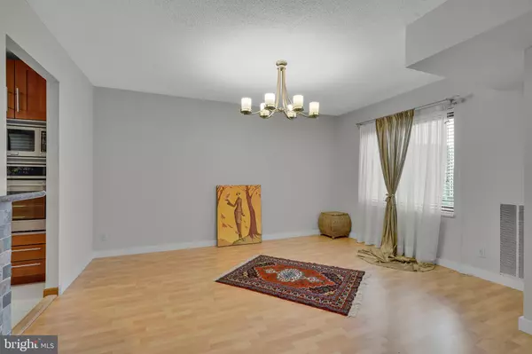 Alexandria, VA 22304,307 YOAKUM PKWY #609