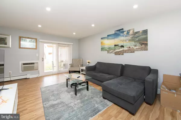 Burlington Township, NJ 08016,1011 GARNET