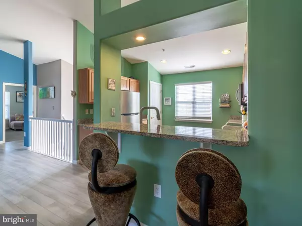 Rehoboth Beach, DE 19971,34687 REFUGE CV #1004