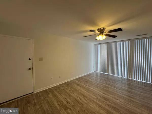 Hyattsville, MD 20783,7969 RIGGS RD #7