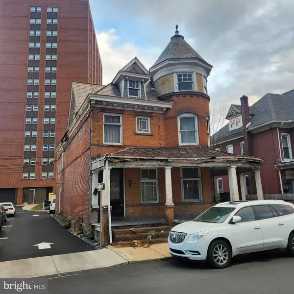 Tamaqua, PA 18252,221 CEDAR ST